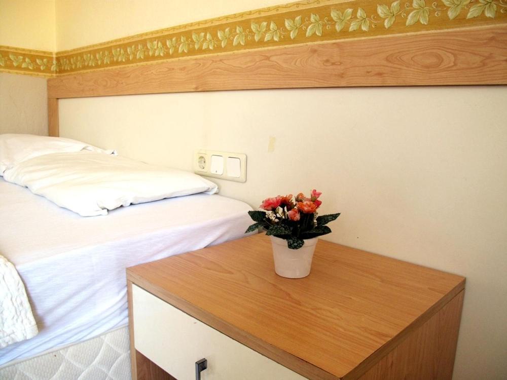 Rosy Hotel Kusadası Værelse billede
